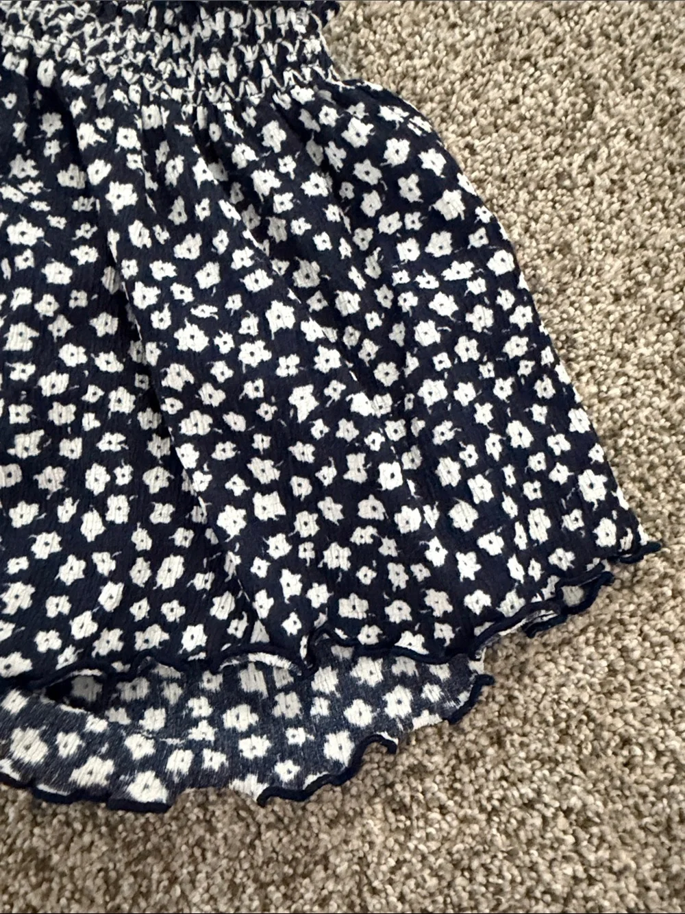 Zara 18-24 month Girls Navy and White Floral Smocked Waist Shorts